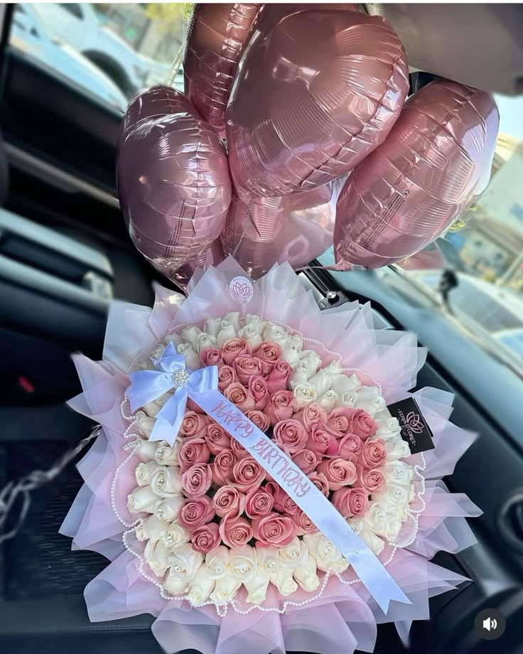 Bouquet and 5 Baloons